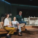 Ugala teatri lavale jõuab põnevusdraama “Seisukoht”