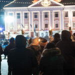 VAATA TÄISMAHUS: Tartu rahulepingu aastapäevale pühendatud tõrvikurongkäik ja kõnekoosolek