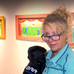 Ave Nahkur avas Vändra kunstigaleriis omanäolise ja värviküllase näituse