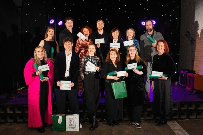 Galerii: noorsooteater jagas sünnipäeval kolleegipreemiaid