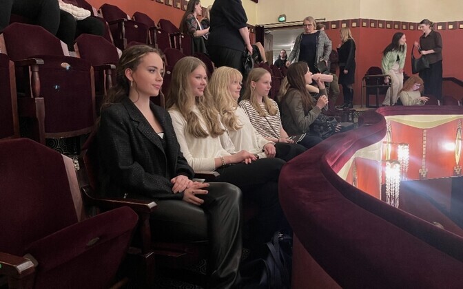 Meribel Sarah Kiviselg: miks vajavad noored digiajastul teatrit rohkem kui kunagi varem?