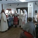 Obinitsas avati ajalooliste seto hõbeehete näitus