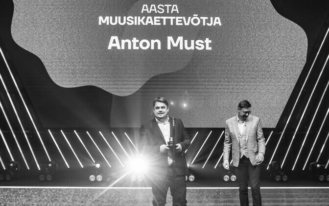Suri muusikaettevõtja ja kontserdikorraldaja Anton Must