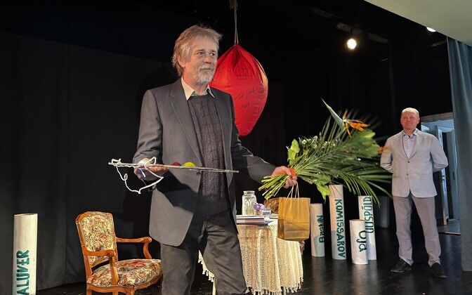 Galerii: Tõnu Ojale anti üle Lutsu huumoripreemia