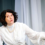 Linnateatris esietendub Anu Lambi lavastus “Käitumisreeglid tänapäeva ühiskonnas”