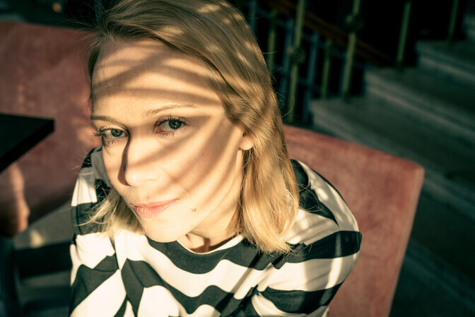 Noorsooteatris esietendub Mari-Liis Lille lavastus “Nõusolek”