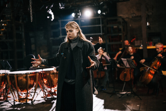 Pildid: Eesti Muusika Päevad avab klubis Hall toimuv kontsert-lavastus “Valguse sünd”