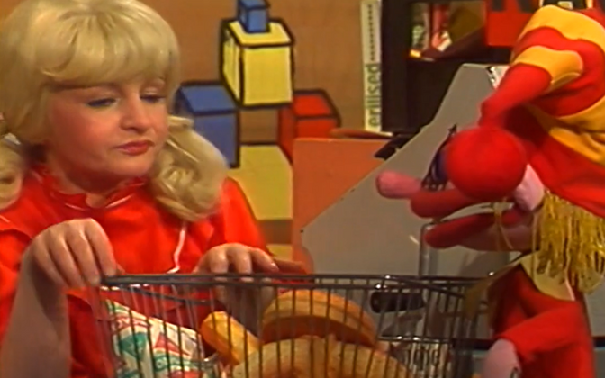 Videod: ERR-i arhiivipärlid Ester Pajusoost