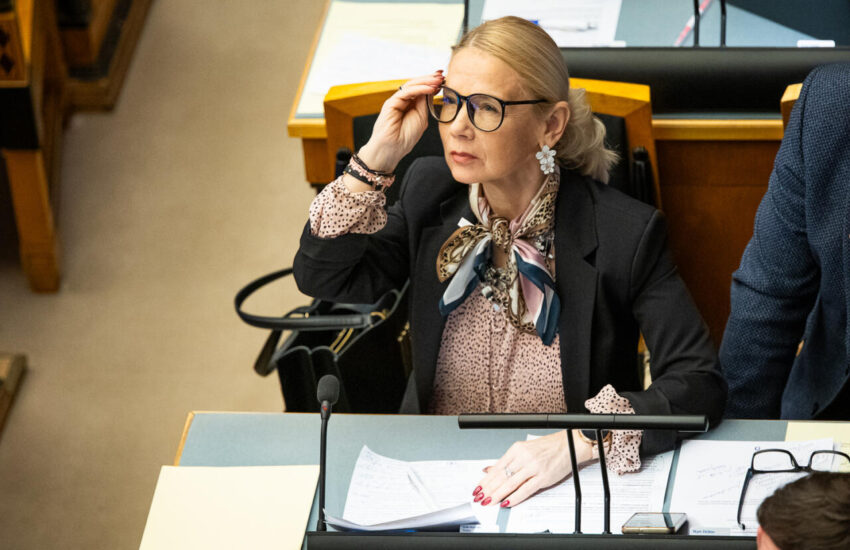 Helle-Moonika Helme: minister Jolleri tegevus on purustanud usalduse riigi vastu