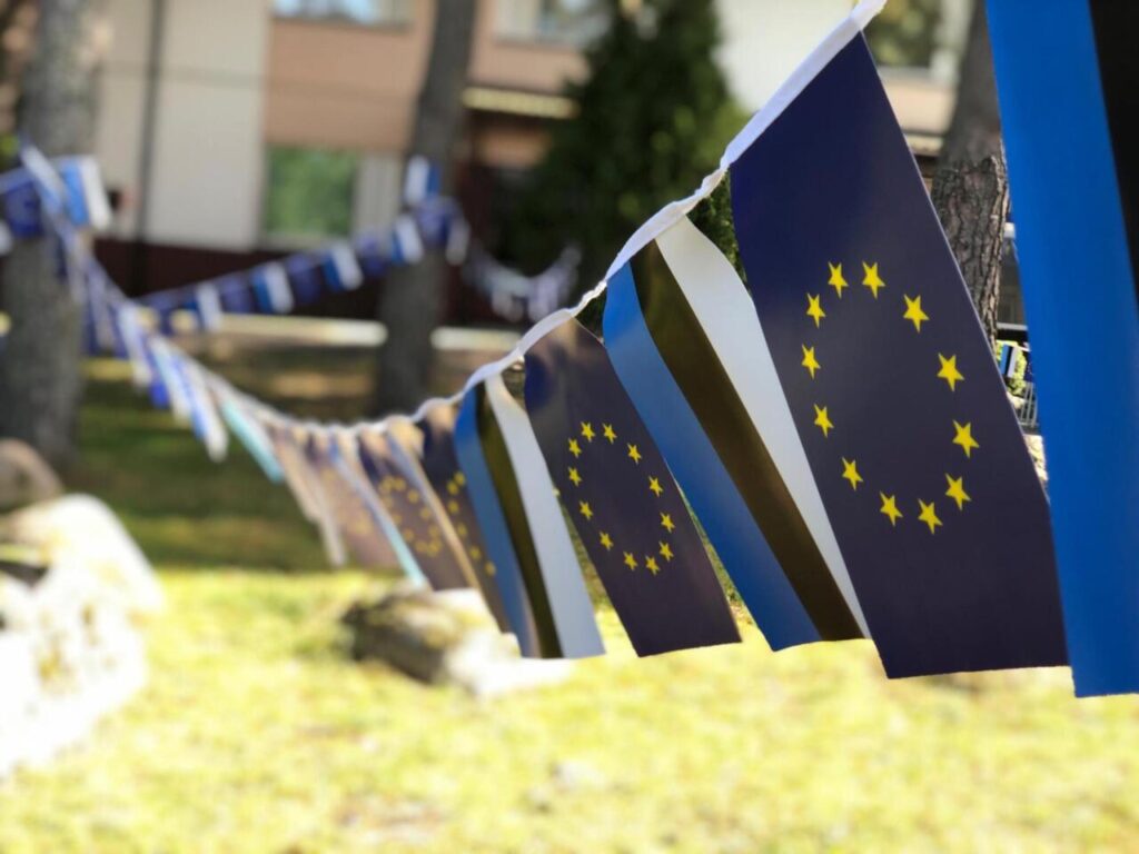 VIDEO | Euroopa Komisjoni Eesti esinduse videoklipp mõnitab eestlasi ja puudega inimesi