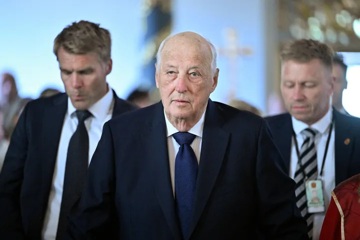 Norra kuningas Harald tänavu juulis Oslo katedraalis 2011. aasta terrorirünnaku mälestustseremoonial.