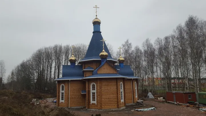 Moskva patriarhaadi õigeusu kirik Rootsis Västeråsis 2019. aastal, kui ehitustööd veel käisid.